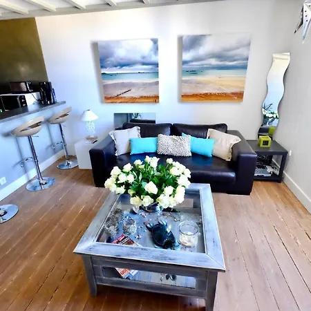 Superbe T3 Duplex Parking Prive Gratuit Sur Place Apartamento